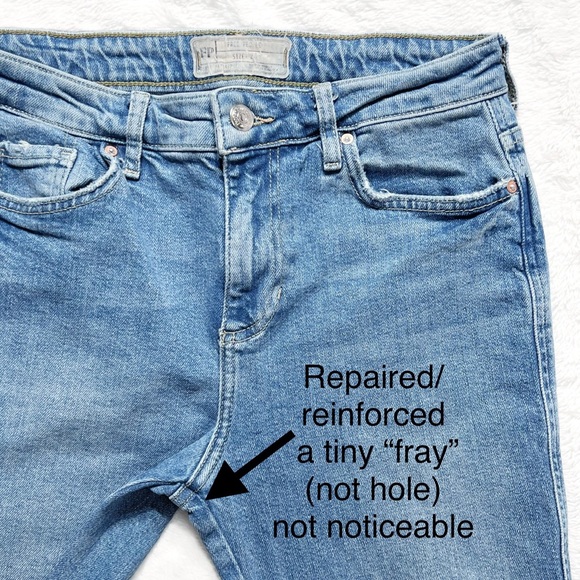 Free People Fringe Hem High Rise Cropped Straight Leg Girlfriend Jeans - Picture 12 of 12